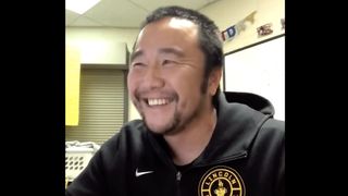 Video: High school coach shares great idea to connecting with players before Thanksgiving (LIncoln Academy)