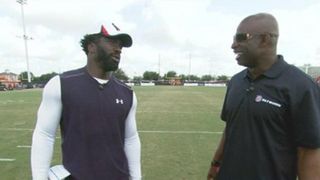 Video: Coach Prime makes an appearance at Ed Reed's final team meeting (deion sanders)