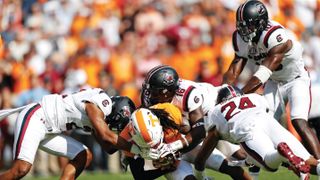 South Carolina finalizing deal with their defensive coordinator (Featured)