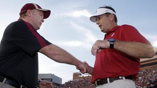 Two OU writers make the case for Bob Stoops turning down Florida, and it has nothing to do with Florida (Florida)