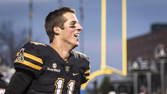 Sources: Elliott, Virginia hire up-and-coming star coach Lamb for quarterbacks