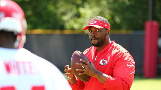Through past tragedy, Kansas City Chiefs assistant finds way to give back to his roots (Abram Elam)