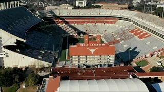 Hype video showdown: Texas vs. LSU (LSU)