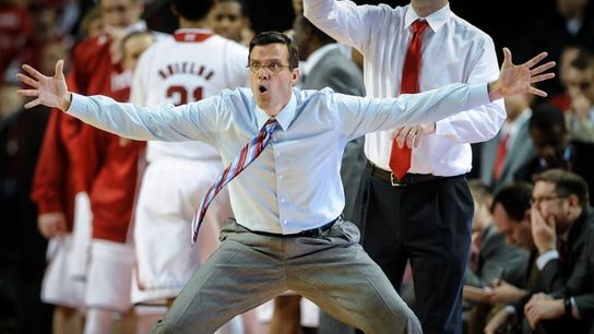 Nebraska basketball coach bans his players from their locker room following blowout loss