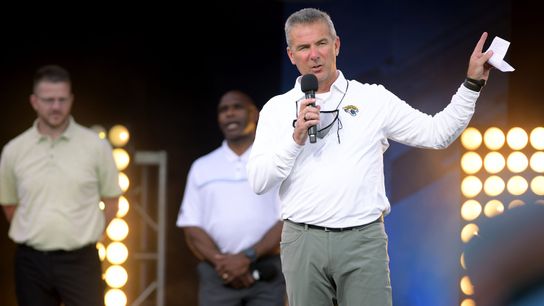 Watch: Urban Meyer and Charlie Strong make a wrestling cameo