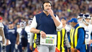 An NFL GM reportedly shared Mike Vrabel's physical stature kept him from landing head coaching job this cycle (Tennessee Titans)