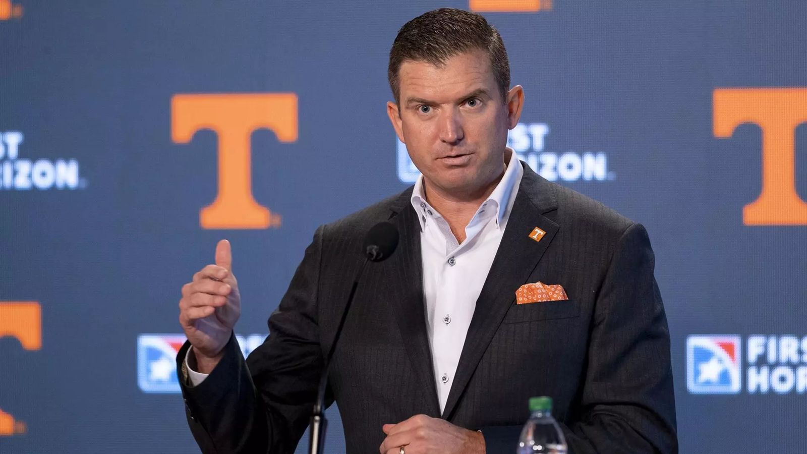 How much Tennessee Athletics Director Danny White made to lead the nation (Featured)