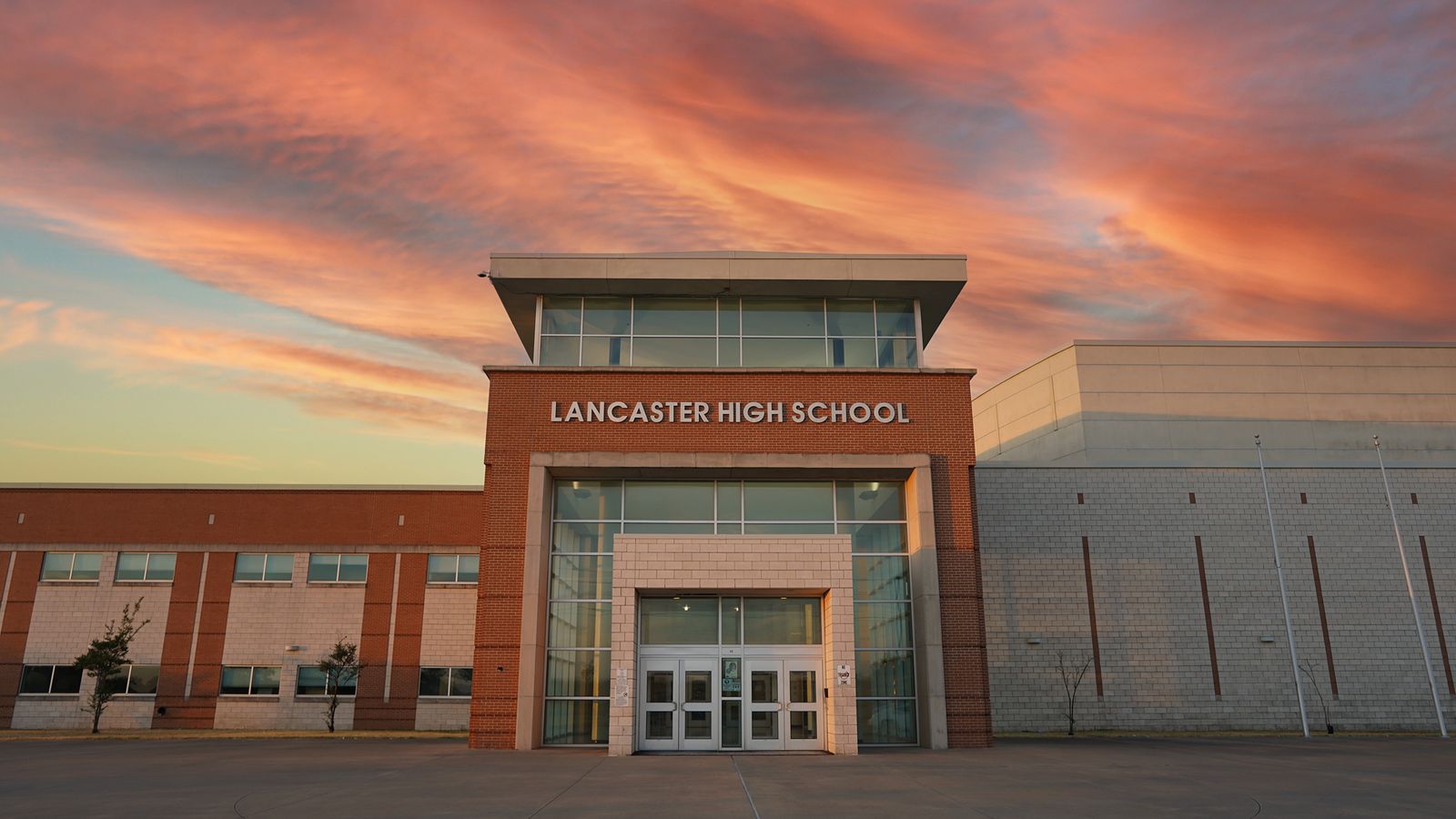 Texas high school program mourns tragic death of player following medical emergency at practice (Texas High School Football)