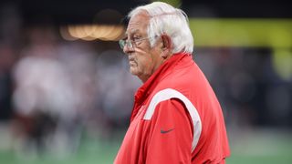 Tom Moore retires after 62(!!) years in coaching (Tom Moore)